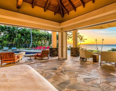 Lahaina oceanfront villa 6 bedrooms, pool, luxury residence